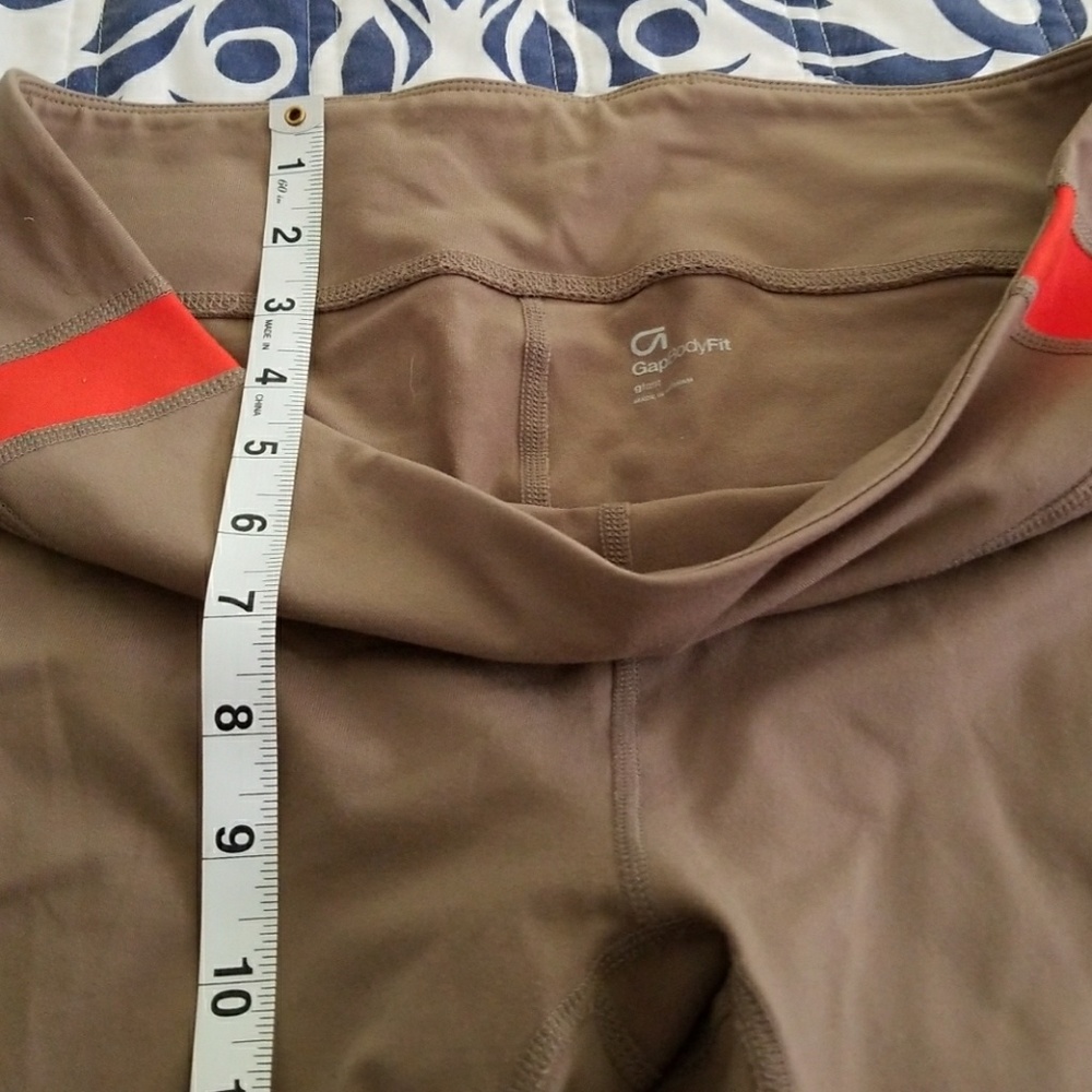 Workout Capri - Picture 3 of 4